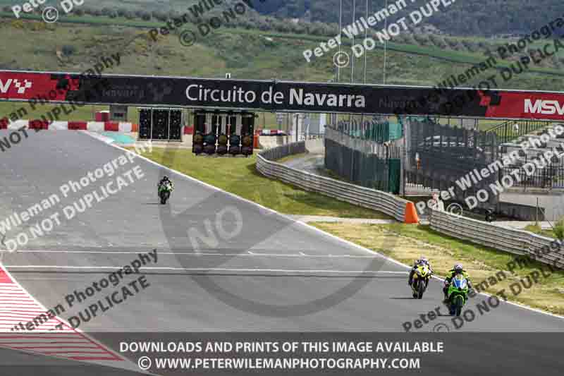 cadwell no limits trackday;cadwell park;cadwell park photographs;cadwell trackday photographs;enduro digital images;event digital images;eventdigitalimages;navarra;no limits trackdays;peter wileman photography;racing digital images;trackday digital images;trackday photos